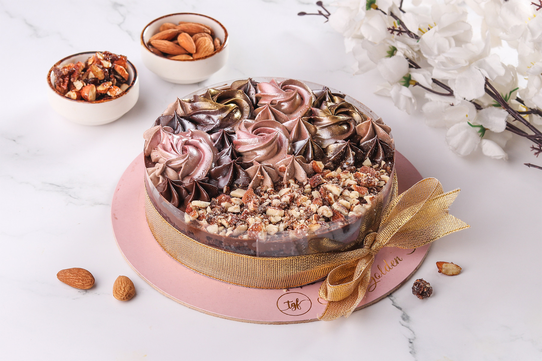 Chocolate Divine Crunchy Cake