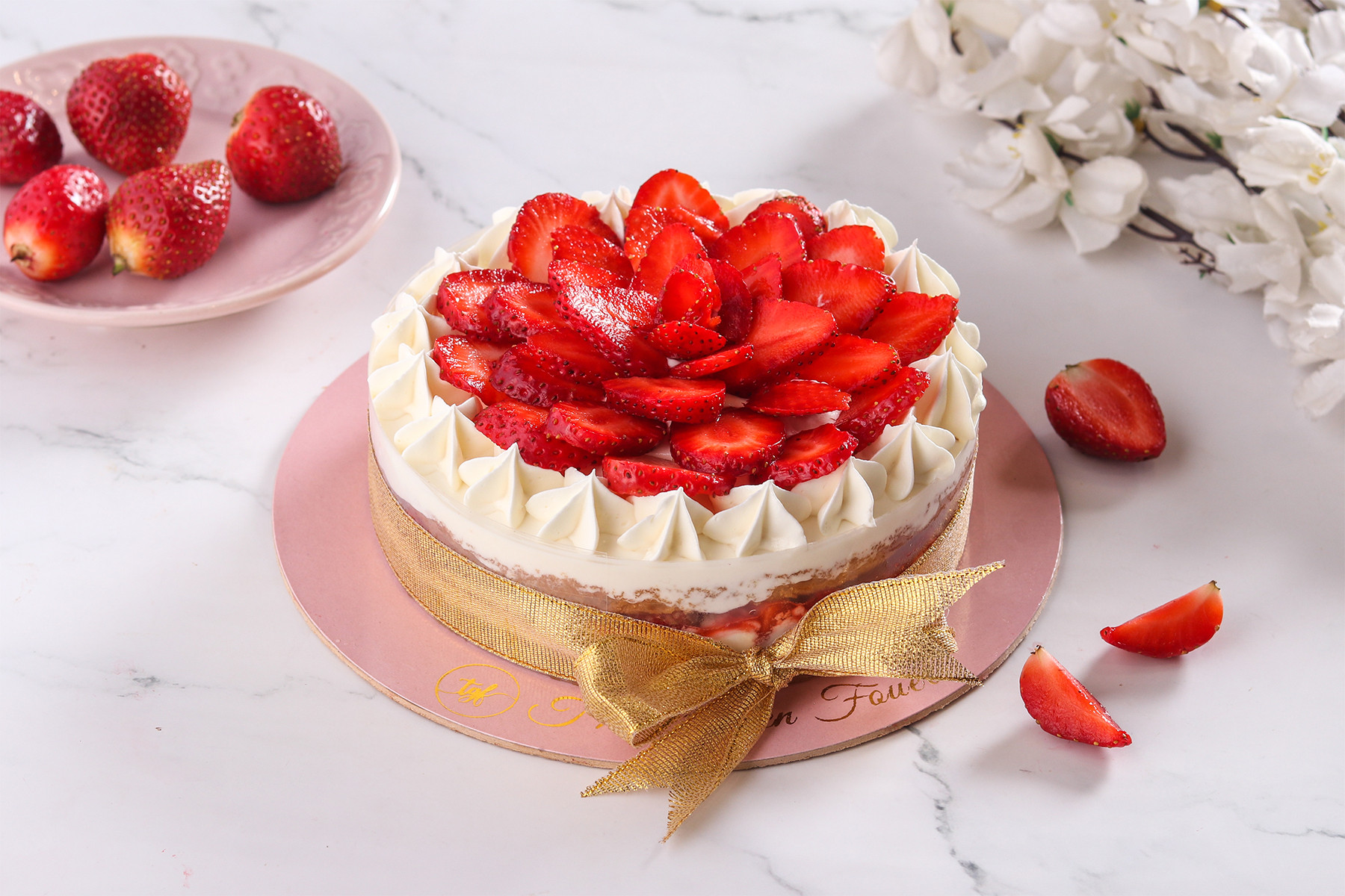 Vegan Sugar Fresh Strawberry Vanilla Cake